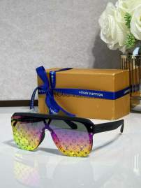 Picture of Louis Vuitton Sunglasses _SKUfw77097970fw